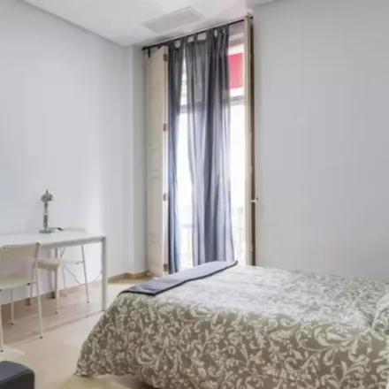 Rent this 7 bed room on Trinidad Gracia in Plaça de la Reina, 46001 Valencia