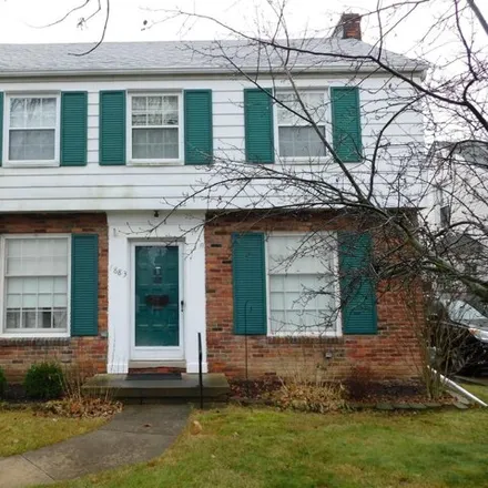 Rent this 3 bed house on 1895 Lochmoor Boulevard in Grosse Pointe Woods, MI 48236