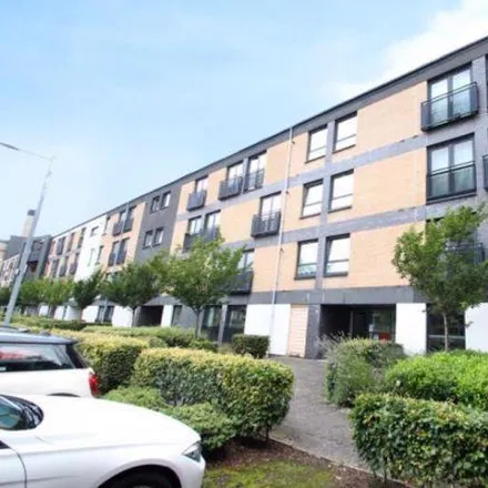 Rent this 3 bed apartment on 5 Firpark Court in Glasgow, G31 2GA