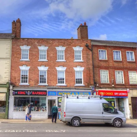 Rent this 2 bed apartment on Helping Hands in High Street, Evesham