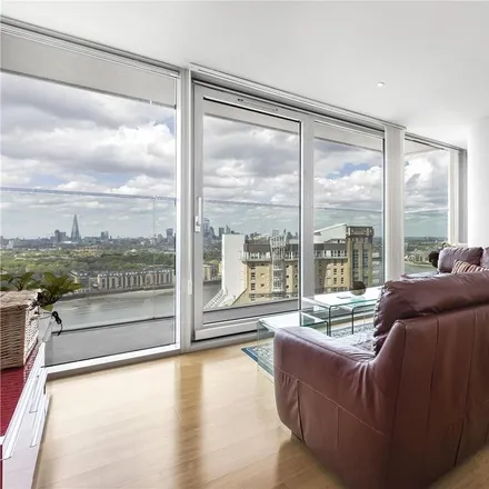 Image 2 - Landmark West Tower, 22 Marsh Wall, Canary Wharf, London, E14 9JF, United Kingdom - Apartment for rent
