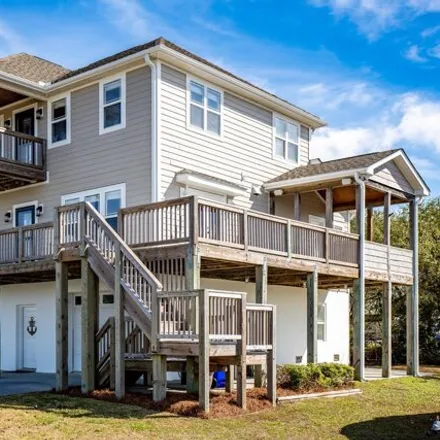 Image 5 - 369 Bayshore Drive, Country Club Point, Cape Carteret, NC 28584, USA - House for sale