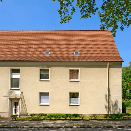 Rent this 3 bed apartment on Breite Straße 9 in 45701 Herten, Germany