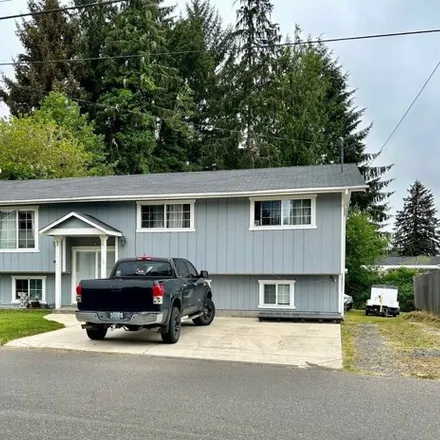 Buy this 3 bed house on 2960 Greenbriar Street in Reedsport, OR 97467