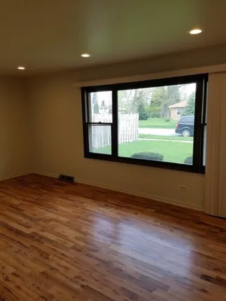 Image 3 - 8787 73rd Place, Justice, Lyons Township, IL 60458, USA - Apartment for rent