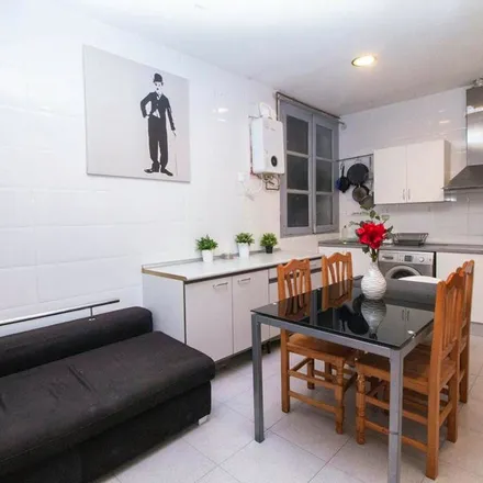 Rent this 1 bed apartment on La Prensa in Calle de Miguel Moya, 4