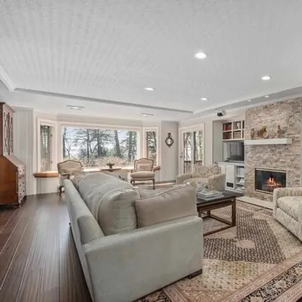 Image 3 - 8201 South Lake Shore Drive, Forest Beach, Harbor Springs, MI 49740, USA - House for sale