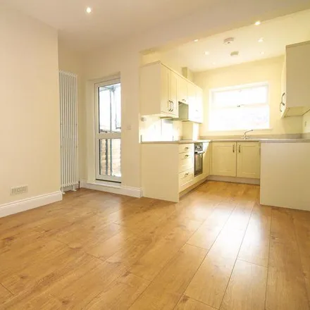 Rent this 2 bed townhouse on Holmewood Road in Royal Tunbridge Wells, TN4 9HB