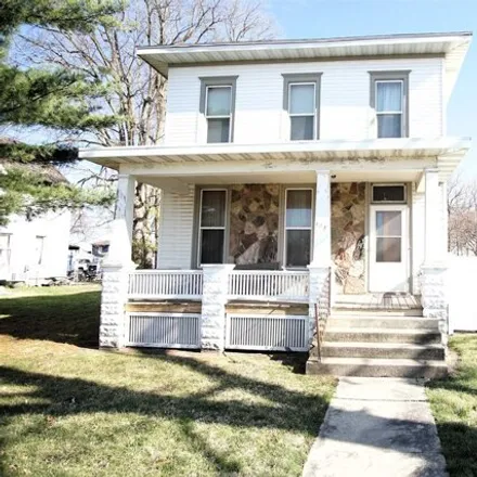 Buy this 4 bed house on 1158 Lincoln Avenue in Lincoln, IL 62656