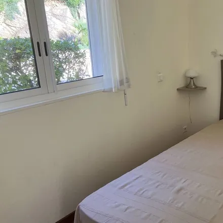 Rent this 1 bed apartment on Avenue du Comte de Provence in 83380 Roquebrune-sur-Argens, France