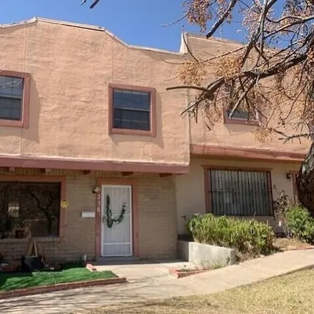 Rent this 3 bed townhouse on 296 Maricopa Drive in El Paso, TX 79912