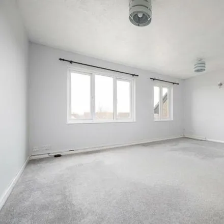 Image 1 - Cotswold Way, London, United Kingdom - Room for rent