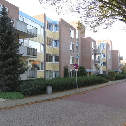 Rent this 1 bed apartment on Brugweg 65 in 6882 MC Velp, Netherlands