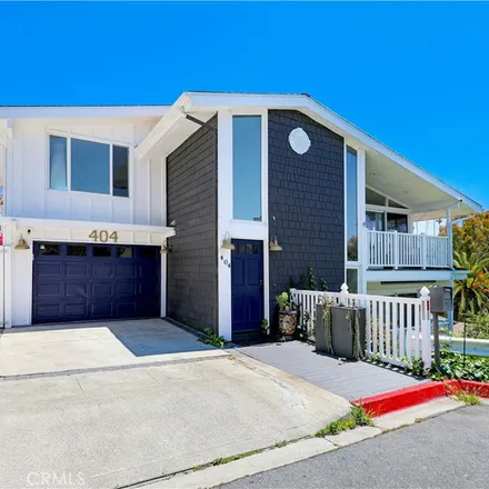 Rent this 3 bed apartment on 404 Fernleaf Avenue in Newport Beach, CA 92625
