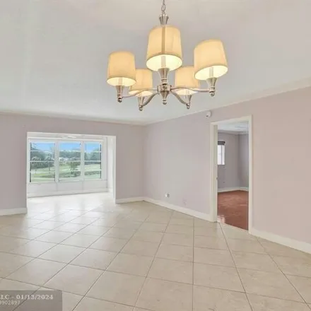 Image 4 - Country Club Drive, Margate, FL 33063, USA - Condo for rent