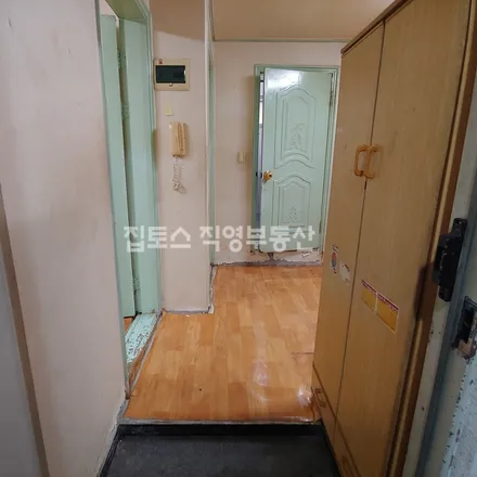 Rent this 3 bed apartment on 서울특별시 서초구 방배동 827-12