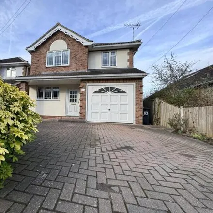 Buy this 4 bed house on Canewdon View Road in Rochford, SS4 3DT