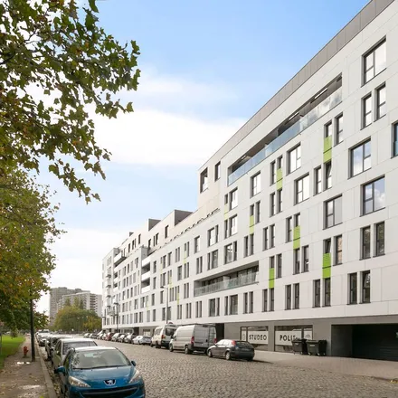 Rent this 2 bed apartment on Avenue de l'Héliport - Helihavenlaan 48 in 1000 Brussels, Belgium