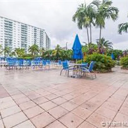 Image 6 - unnamed road, Golden Shores, Sunny Isles Beach, FL 33160, USA - Apartment for rent