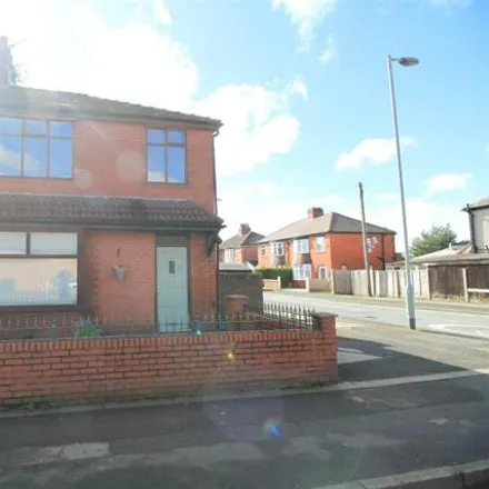 Buy this 3 bed townhouse on S P Astley Funeral Directors in Hyde Road, Denton
