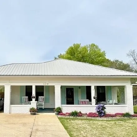 Image 4 - Pontotoc Elementary School, North Main Street, Pontotoc, MS 38863, USA - House for sale