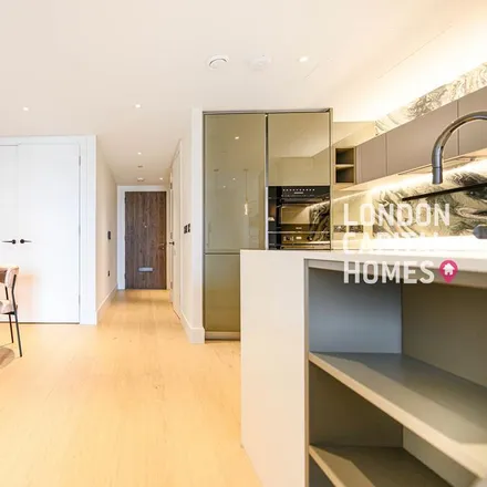 Image 4 - 57-66 Batman Close, London, W12 7NX, United Kingdom - Apartment for rent