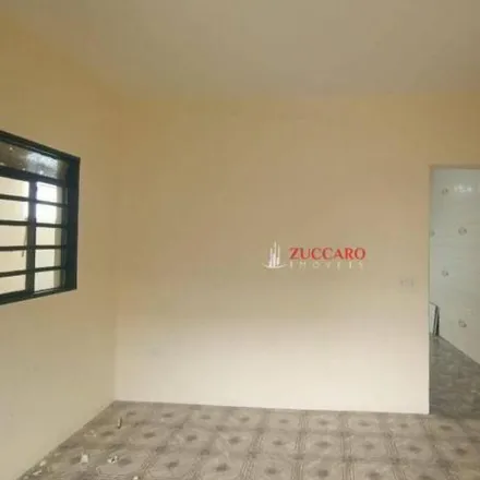 Rent this 2 bed house on Rua Chipre in Presidente Dutra, Guarulhos - SP