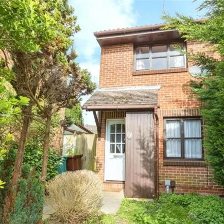 Buy this 2 bed house on The Goodwins in Royal Tunbridge Wells, TN2 5RS