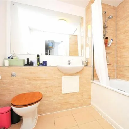 Image 5 - Orchard Court, Pear Tree Court, Bell Green, London, SE26 4DQ, United Kingdom - Apartment for sale