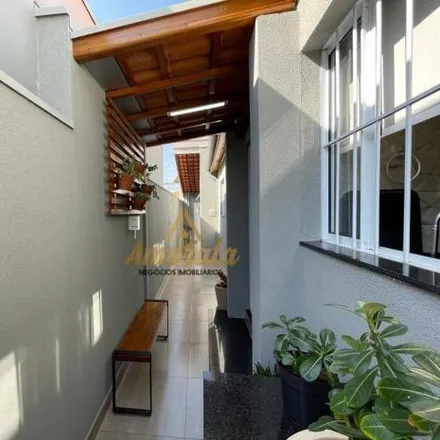 Buy this 2 bed house on Rua Tupiniquins in Vila Santa Catarina, Americana - SP