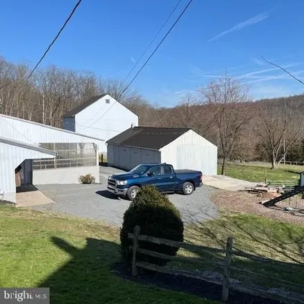 Rent this 4 bed house on 1309 Hilltop Road in Brecknock Township, PA 17555