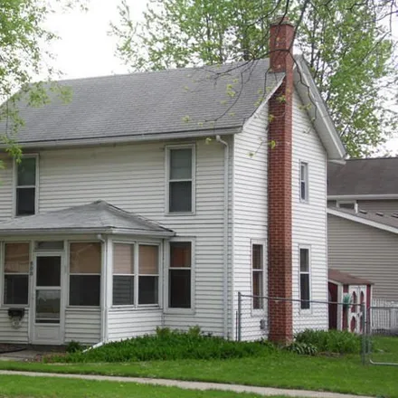 Buy this 3 bed house on 804 1st Avenue in Rochelle, IL 61068