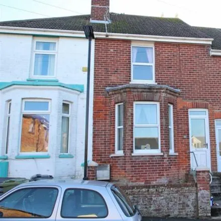 Buy this 3 bed townhouse on 88 Osborne Road in East Cowes, PO32 6RZ