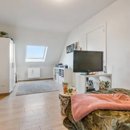 Rent this 3 bed apartment on Dorp 11 in 9290 Berlare, Belgium
