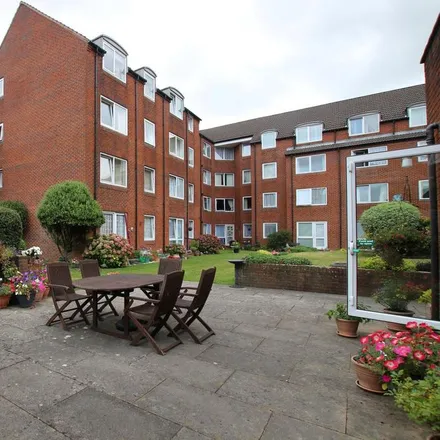 Rent this 1 bed apartment on Hulbert Road in Waterlooville, PO7 7JY