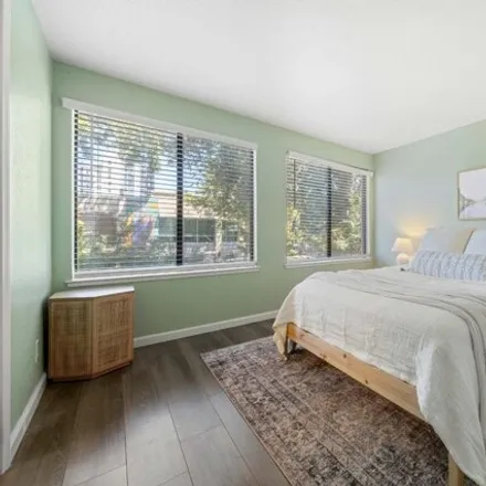 Buy this 3 bed condo on 1815 K Street in Sacramento, CA 95811