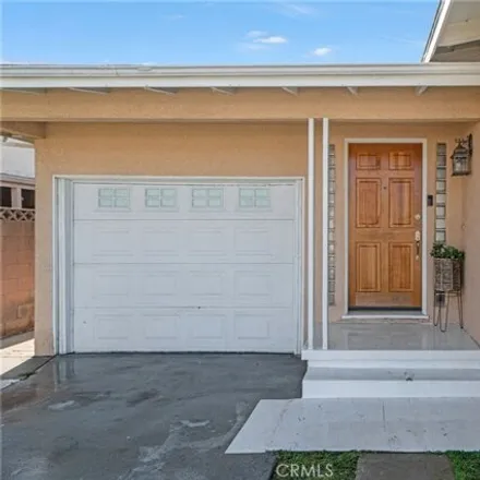 Image 3 - 13758 Hanwell Avenue, Bellflower, CA 90706, USA - House for sale