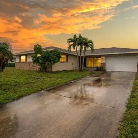 Rent this 3 bed house on 1384 Cambridge Drive in Venice Gardens, Sarasota County