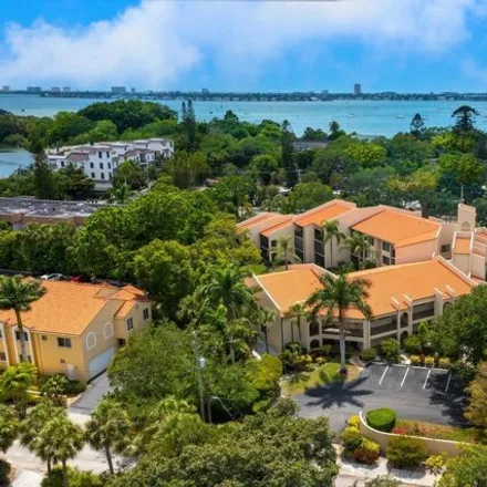 Buy this 2 bed condo on 1600 Mound Street in Sarasota, FL 34236