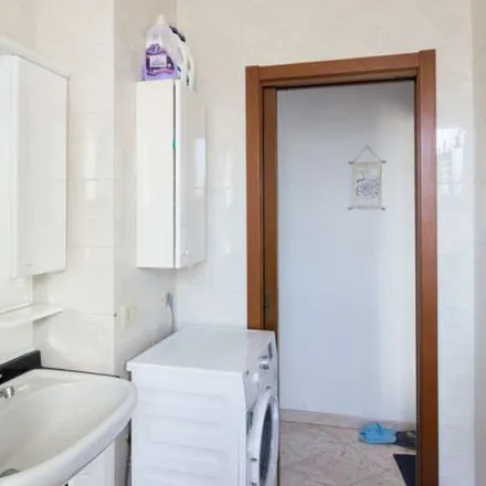 Image 3 - Viale Tibaldi, 20136 Milan MI, Italy - Apartment for rent
