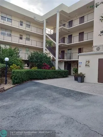Buy this 2 bed condo on unnamed road in Lauderdale Lakes, FL 33310