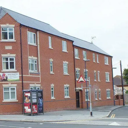 Rent this 3 bed apartment on Simply Pizza in 201 Alfreton Road, Nottingham