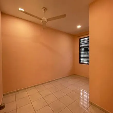 Rent this 3 bed apartment on Jalan Vista Belimbing 14 in Belimbing, 76100 Alor Gajah