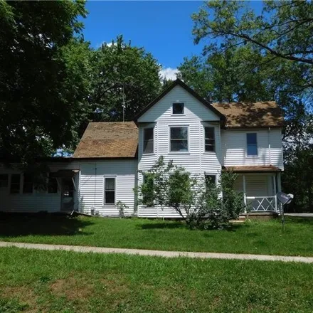 Buy this 3 bed house on 746 Saint John Street in Greenville, IL 62246
