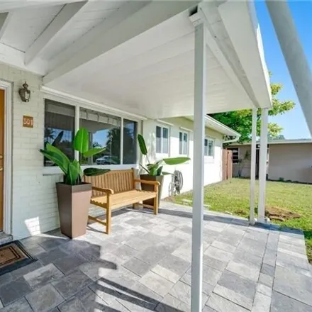 Image 2 - 447 Northeast 28th Street, Wilton Manors, FL 33334, USA - House for sale