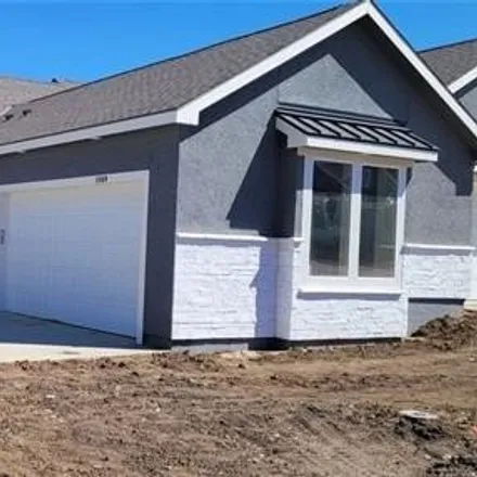 Buy this 3 bed house on South Olathe View Road in Olathe, KS 66051