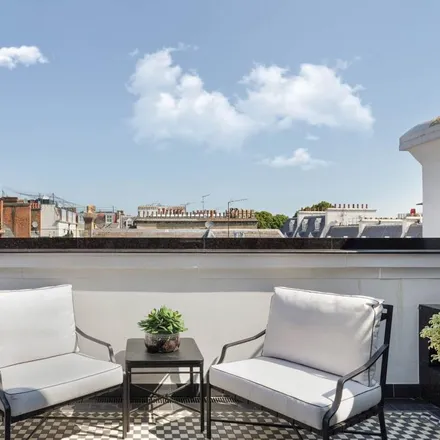 Image 3 - 19 Prince of Wales Terrace, London, W8 5PQ, United Kingdom - Apartment for rent