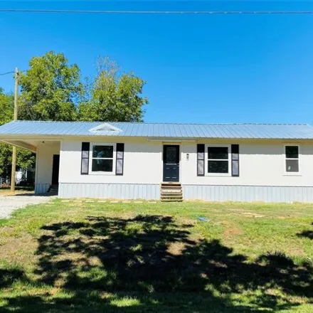Buy this 3 bed house on 998 West Kuykendall Street in Grand Saline, Van Zandt County
