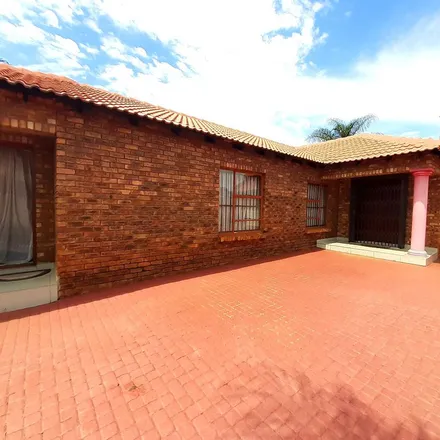 Image 7 - Du Plessis Road, Clarina, Akasia, 0118, South Africa - Apartment for rent