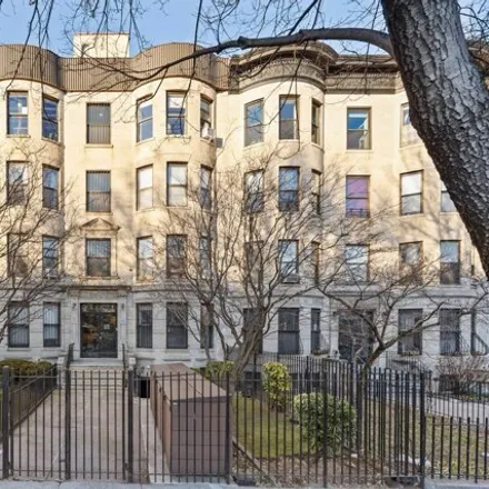 Image 2 - 213 Eastern Parkway, New York, NY 11238, USA - Apartment for sale